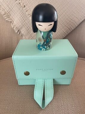 PRIVÉ REVAUX Eyewear Soft Case in Light Cream